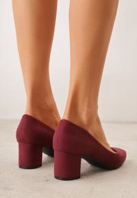 Born2be - Bordowe Klasyczne Czółenka na Obcasie Katrie. Kolor: czerwony. Wzór: jednolity, gładki. Obcas: na obcasie. Styl: klasyczny. Wysokość obcasa: średni #2