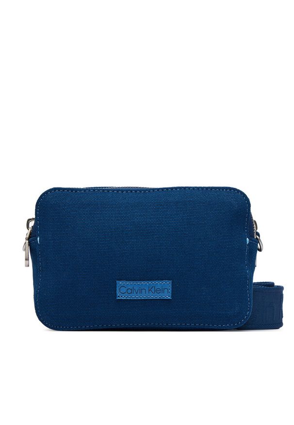 Torebka Calvin Klein. Kolor: niebieski