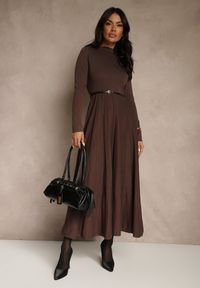Renee - Brązowa Dzianinowa Sukienka Rozkloszowana Longsleeve z Wiskozą i Paskiem Tusnira. Okazja: na co dzień. Kolor: brązowy. Materiał: wiskoza, dzianina. Długość rękawa: długi rękaw. Typ sukienki: proste. Styl: casual, elegancki #2