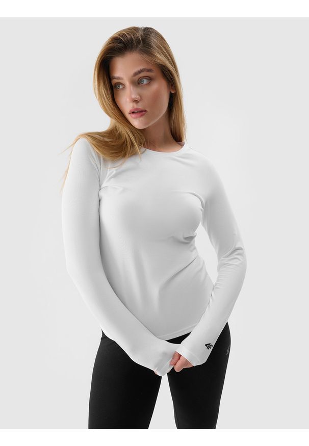 4f - Longsleeve slim gładki damski - biały. Okazja: na co dzień. Kolor: biały. Materiał: jersey, dzianina, bawełna, elastan, materiał. Długość rękawa: długi rękaw. Długość: długie. Wzór: gładki. Styl: sportowy, casual