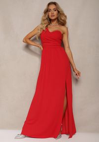 Renee - Czerwona Asymetryczna Koktajlowa Sukienka o Długim Rozkloszowanym Kroju Erulia. Okazja: na imprezę. Kolor: czerwony. Wzór: aplikacja. Typ sukienki: asymetryczne. Styl: wizytowy #1