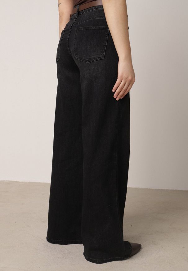 Born2be - Czarne Jeansy o Szerokim Kroju Palazzo z Bawełną i Wysokim Stanem Zinnalitte. Stan: podwyższony. Kolor: czarny. Styl: klasyczny
