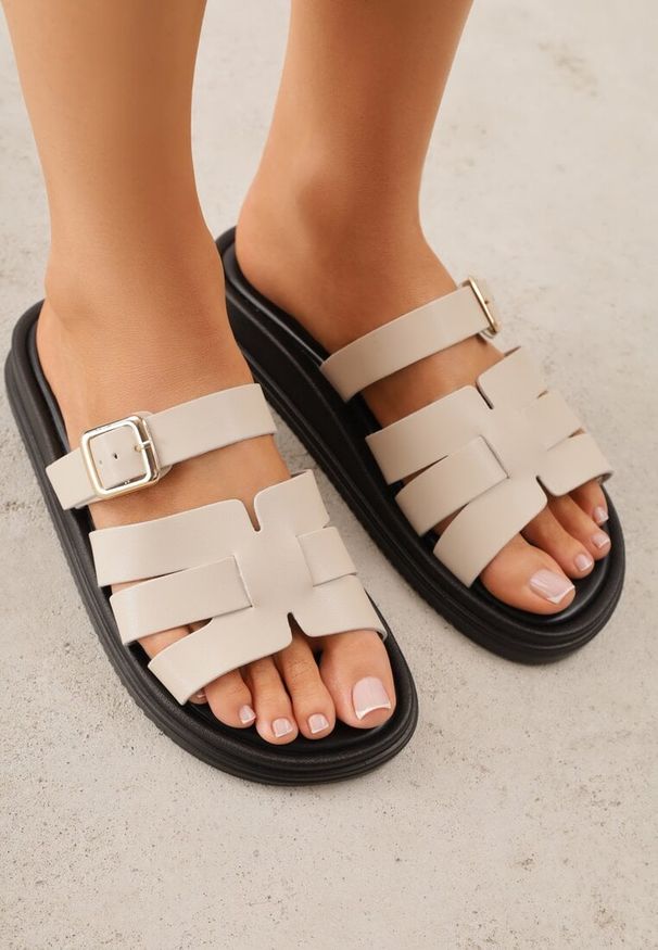 Renee - Beżowe Klapki z Przekładanymi Paskami i Regulacją z Klamrą Celilye. Okazja: na co dzień. Kolor: beżowy. Materiał: koronka. Sezon: lato. Styl: boho, casual