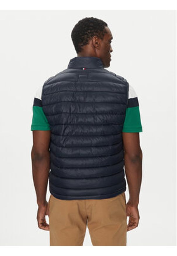 Hechter Paris Kamizelka 40610 100238 Granatowy Regular Fit. Kolor: niebieski. Materiał: syntetyk. Długość rękawa: bez rękawów