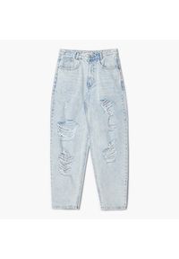 Cropp - Jeansy mom z postrzępieniami - Niebieski. Stan: podwyższony. Kolor: niebieski #1