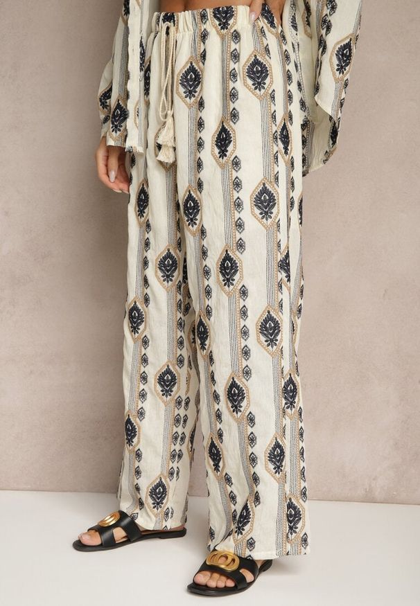 Renee - Beżowy Bawełniany Komplet z Haftowanymi Zdobieniami Koszula i Spodnie Nalavina. Kolor: beżowy. Materiał: bawełna. Wzór: aplikacja, haft