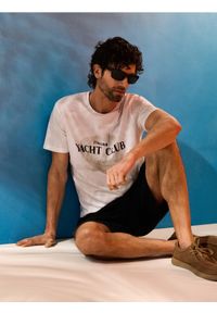 Sinsay - Bawełniana koszulka z napisem Yacht Club - biały. Kolor: biały. Materiał: bawełna. Wzór: napisy #1