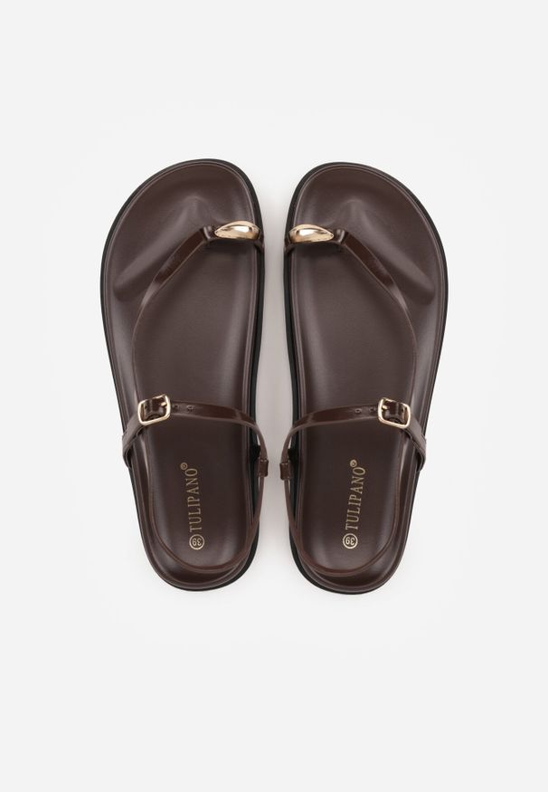 Born2be - Brązowe Sandały w Stylu Japonek na Grubej Podeszwie z Metaliczną Aplikacją na Palcu Nosefia. Okazja: na co dzień. Kolor: brązowy. Materiał: jeans. Wzór: aplikacja. Styl: casual, elegancki