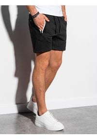 Ombre Clothing - Krótkie spodenki męskie dresowe W240 - czarne - XXL. Kolor: czarny. Materiał: dresówka. Długość: krótkie. Wzór: aplikacja