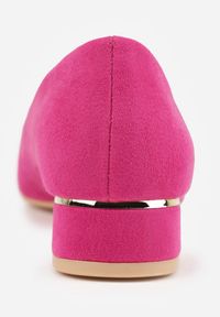 Renee - Fuksjowe Czółenka Vices z Wkładką ze Skóry Naturalnej i Metaliczną Aplikacją Edilania. Kolor: różowy. Materiał: skóra. Wzór: aplikacja. Obcas: na obcasie. Styl: klasyczny, elegancki. Wysokość obcasa: średni #7
