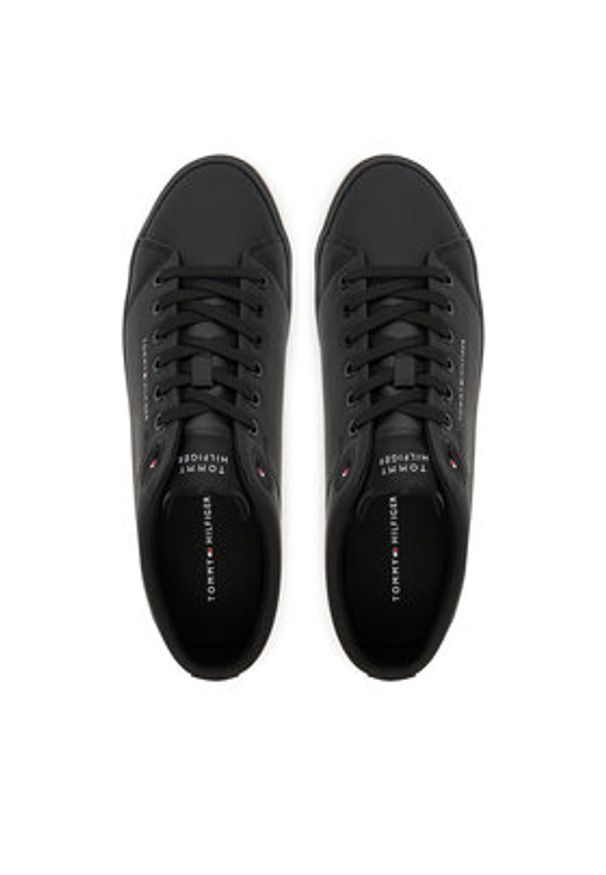 TOMMY HILFIGER - Tommy Hilfiger Sneakersy Th Hi Vulc Core Low Ii Ess FM0FM05511 Czarny. Kolor: czarny. Materiał: skóra