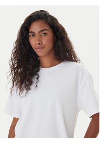 GIRLFRIEND COLLECTIVE - Girlfriend Collective T-Shirt Reset 3039 Biały Relaxed Fit. Kolor: biały. Materiał: syntetyk #8