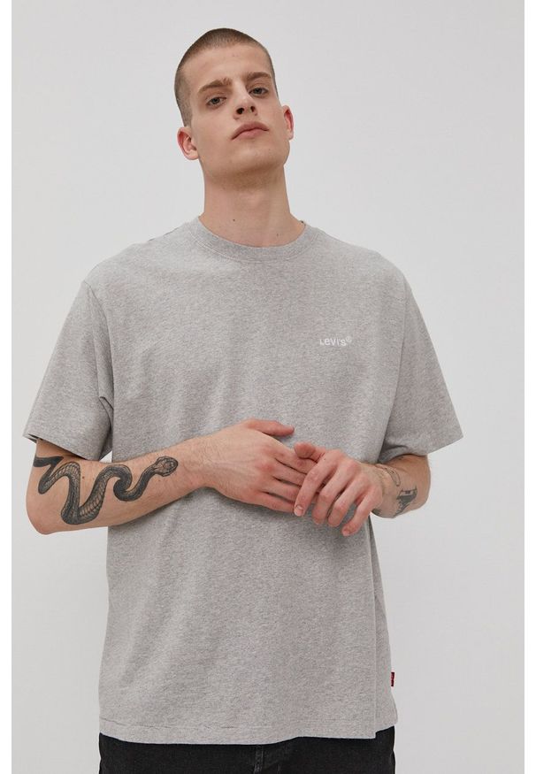 Levi's® - Levi's - T-shirt. Okazja: na spotkanie biznesowe. Kolor: szary. Materiał: bawełna, dzianina. Wzór: aplikacja. Styl: biznesowy