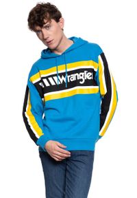 Wrangler - BLUZA WRANGLER B&Y HOODIE MEDITERRANEAN BLUE W6610HABR 112130642. Typ kołnierza: kaptur. Wzór: kolorowy #1