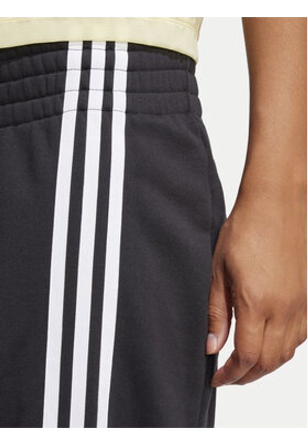 Adidas - adidas Spódnica maxi Adibreak JC8538 Czarny Regular Fit. Kolor: czarny. Materiał: bawełna