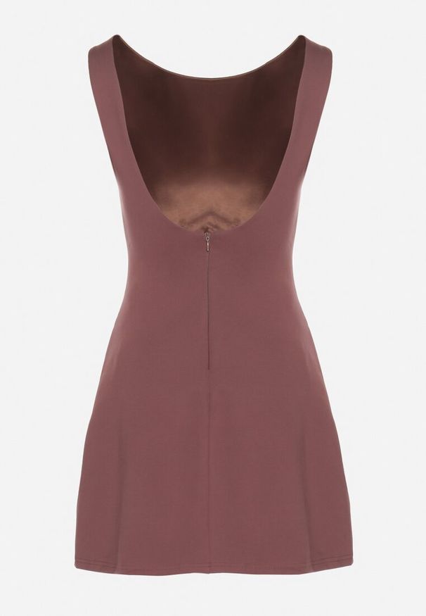 Born2be - Brązowa Taliowana Sukienka z Bawełną Talaza. Kolor: brązowy. Materiał: bawełna