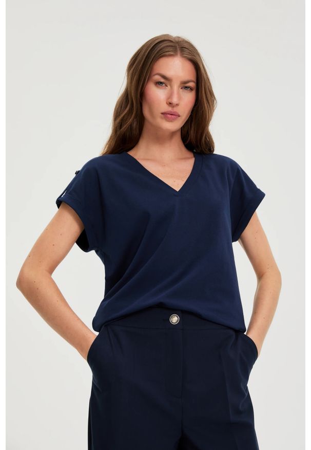 MOODO - T-shirt z bawełny granatowy. Kolor: niebieski. Materiał: bawełna