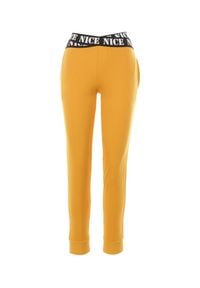Born2be - Żółte Spodnie Dresowe Isiphi. Stan: podwyższony. Kolor: żółty. Materiał: dresówka. Długość: długie. Wzór: napisy, haft #2