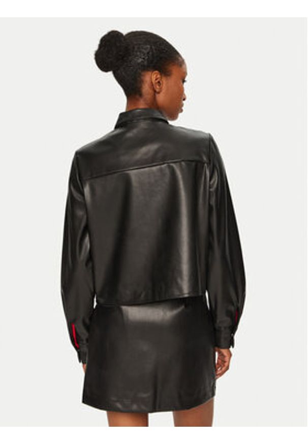 Vero Moda Koszula Rocky 10330114 Czarny Loose Fit. Kolor: czarny. Materiał: skóra