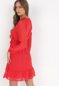 Born2be - Czerwona Sukienka Pronestra. Kolor: czerwony. Materiał: materiał, tkanina. Wzór: gładki. Typ sukienki: kopertowe. Styl: elegancki. Długość: mini #4