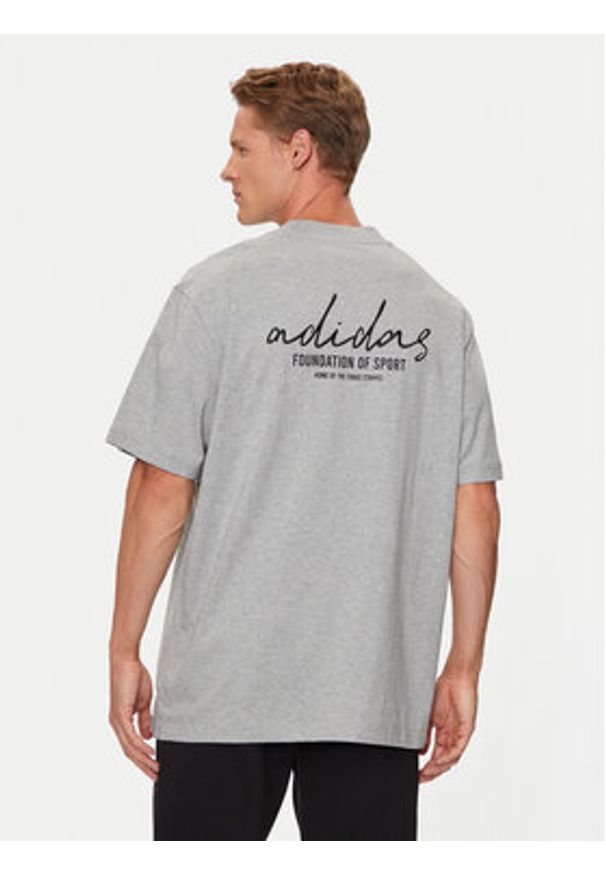 Adidas - adidas T-Shirt Brand Love IW3541 Szary Loose Fit. Kolor: szary. Materiał: bawełna