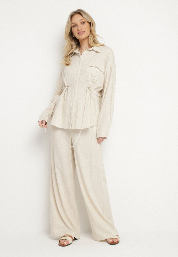 Born2be - Beżowy Komplet z Wiskozą Koszula Ściągana w Talii i Szerokie Spodnie Divellara. Kolor: beżowy. Materiał: wiskoza