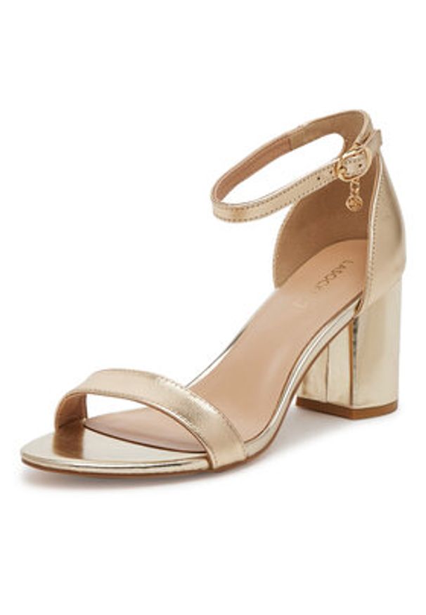 Lasocki Sandały POLT WYL3402-4ZA Złoty. Kolor: złoty. Materiał: skóra