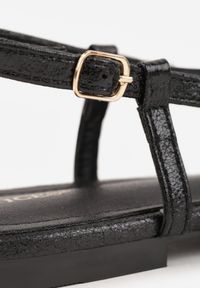 Renee - Czarne Sandały Peep Toe VICES na Płaskiej Podeszwie z Cienkimi Paseczkami Nadalila. Nosek buta: otwarty. Zapięcie: sprzączka. Kolor: czarny. Materiał: skóra. Sezon: lato. Obcas: na płaskiej podeszwie. Wysokość obcasa: niski #5