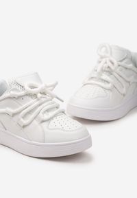 Born2be - Białe Sneakersy na Grubej Podeszwie z Ozdobnym Sznurowaniem i Perforacją Sahlle. Kolor: biały #6