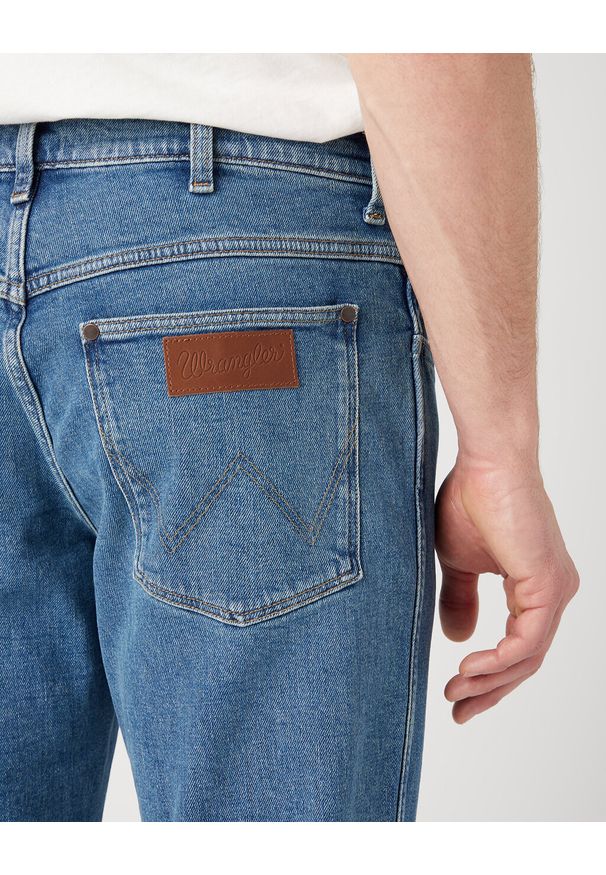 Wrangler - WRANGLER RIVER MĘSKIE SPODNIE JEANSOWE OCTANE W17TJX391