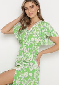 Born2be - Jasnozielona Wiskozowa Rozkloszowana Sukienka z Ozdobnym Wiązaniem i Koronkową Tasiemką z Gumką w Pasie Lalmarie. Okazja: na spotkanie biznesowe, na co dzień, do pracy, na spacer. Kolor: zielony. Materiał: koronka, wiskoza. Wzór: aplikacja. Styl: biznesowy, casual #3