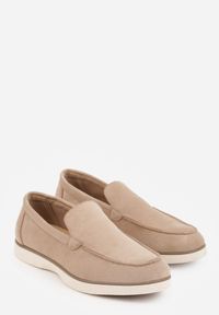 Born2be - Ciemnobeżowe Wsuwane Półbuty Mokasyny z Imitacji Zamszu Bagena. Okazja: na co dzień, na spotkanie biznesowe, do pracy. Zapięcie: bez zapięcia. Kolor: beżowy. Materiał: zamsz. Styl: casual, biznesowy, klasyczny #6