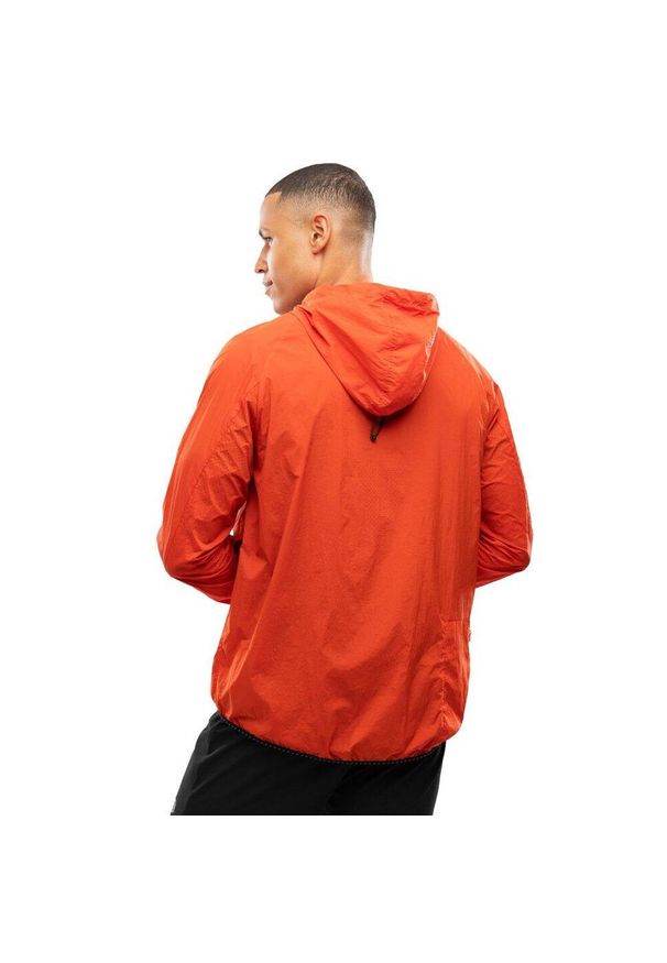 SIROKO - Męska kurtka wiatrówka do biegania Fitness Siroko Bund Brick. Kolor: czerwony. Materiał: materiał