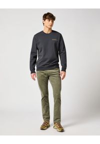 Wrangler - WRANGLER GREENSBORO MĘSKIE SPODNIE MATERIAŁOWE SZTRUKSOWE SZTRUKS DUSTY OLIVE 112356861 W15Q018011. Materiał: materiał, sztruks #3