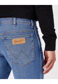 Wrangler - WRANGLER TEXAS TAPER MĘSKIE SPODNIE JEANSOWE NEW FAVORITE W12TJX21Y 112322668