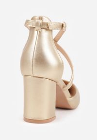 Born2be - Złote Czółenka Brethopheu. Zapięcie: sprzączka. Kolor: złoty. Obcas: na obcasie. Wysokość obcasa: średni #5