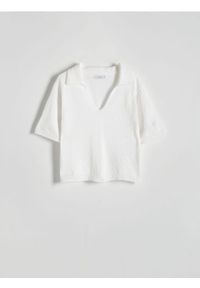Reserved - Dzianinowa bluzka polo - złamana biel. Typ kołnierza: polo. Materiał: dzianina