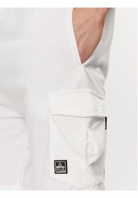 Brave Soul Szorty sportowe MSRT-516FALCO Biały Slim Fit. Kolor: biały. Materiał: syntetyk. Styl: sportowy