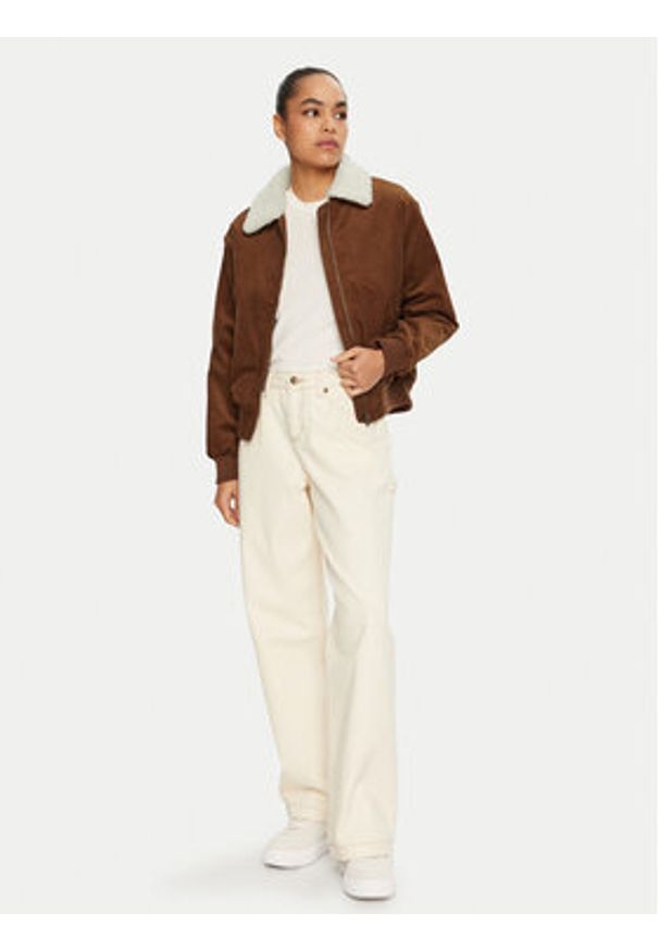 Wrangler Kurtka bomber Aviator 112356507 Brązowy Regular Fit. Kolor: brązowy. Materiał: sztruks, bawełna