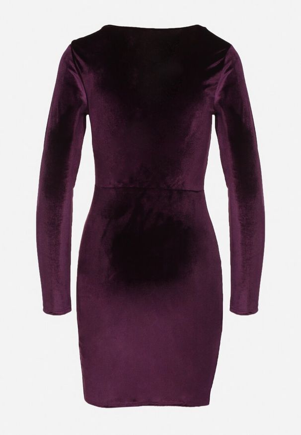 Born2be - Fioletowa Kopertowa Welurowa Sukienka Leniritte. Okazja: na imprezę. Kolor: fioletowy. Materiał: welur. Długość rękawa: długi rękaw. Sezon: wiosna, jesień. Typ sukienki: kopertowe. Styl: klasyczny, elegancki
