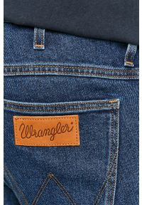 Wrangler - Jeansy Larston 812. Kolor: niebieski. Materiał: jeans #4