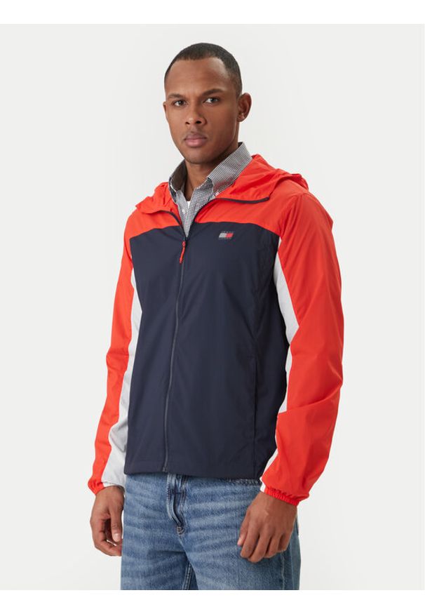 Tommy Jeans Kurtka przejściowa DM0DM23112 Granatowy Regular Fit. Kolor: niebieski. Materiał: syntetyk