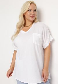 Born2be - Biała Bawełniana Bluzka z Kieszonką na Boku Quilea. Kolor: biały. Materiał: bawełna. Styl: elegancki #4