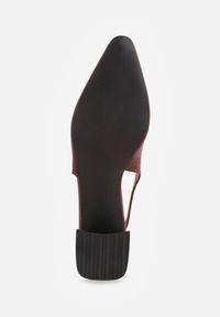 Born2be - Brązowe Czółenka VICES na Trapezowym Obcasie z Odkrytą Piętą Telorise. Okazja: do pracy, na co dzień. Zapięcie: sprzączka. Kolor: brązowy. Materiał: satyna. Obcas: na obcasie. Styl: elegancki, klasyczny, casual. Wysokość obcasa: średni #6