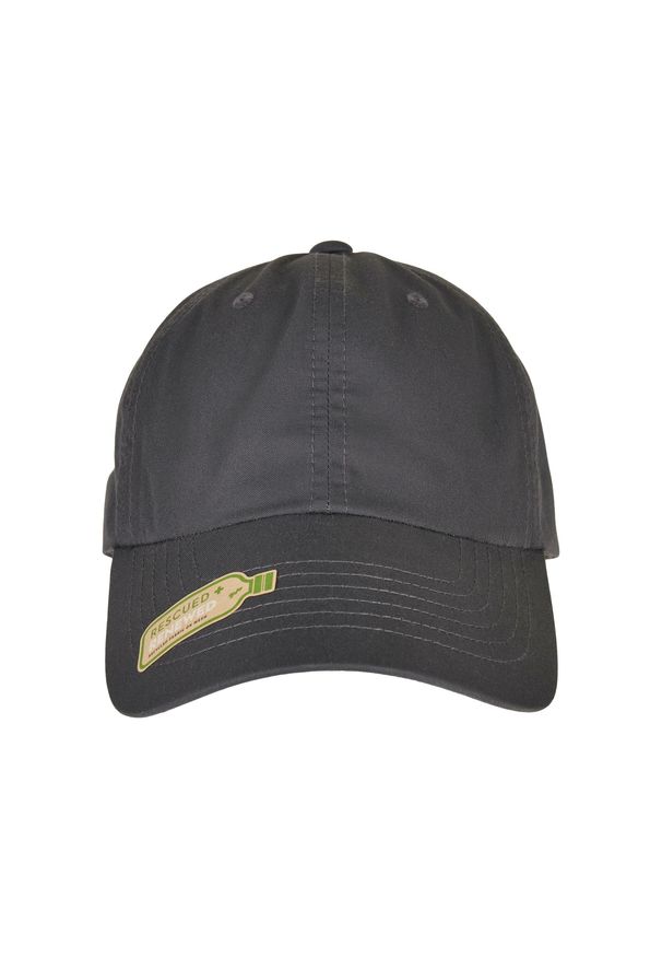 FLEXFIT - Czapka Flexfit Dad Recycled Polyester. Kolor: brązowy. Materiał: poliester