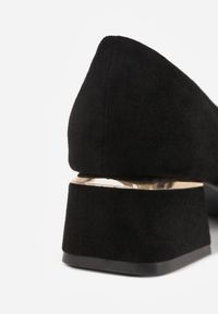 Renee - Czarne Czółenka na Słupku z Wkładką ze Skóry Naturalnej i Szpiczastym Noskiem Tialani. Okazja: na co dzień. Nosek buta: szpiczasty. Kolor: czarny. Materiał: skóra. Obcas: na słupku. Styl: casual, elegancki, klasyczny. Wysokość obcasa: średni #5