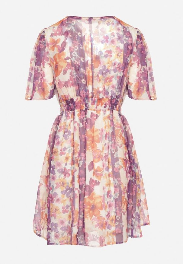 Born2be - Fioletowa Sukienka w Kwiatowy Wzór Rinovea. Okazja: na co dzień, na spacer. Kolor: fioletowy. Wzór: kwiaty. Sezon: lato. Styl: casual, elegancki