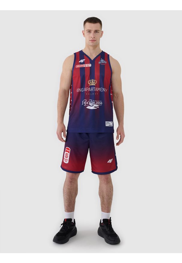 4f - 4F Koszulka meczowa replika wyjazdowa z sezonu 2024/25 męska 4F x PLK - KING Szczecin - multikolor XL. Typ kołnierza: dekolt w serek. Kolor: wielokolorowy. Materiał: syntetyk, włókno, materiał, dzianina. Wzór: gładki, ze splotem, nadruk. Sport: koszykówka, fitness