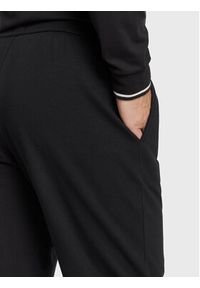 BOSS - Boss Spodnie dresowe Heritage 50480668 Czarny Regular Fit. Kolor: czarny. Materiał: bawełna, dresówka #5