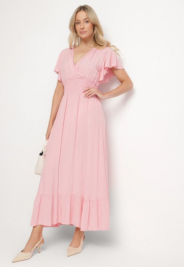 Born2be - Różowa Wiskozowa Kopertowa Sukienka o Rozkloszowanym Kroju Nellrive. Okazja: na co dzień. Typ kołnierza: dekolt w serek. Kolor: różowy. Materiał: wiskoza. Długość rękawa: krótki rękaw. Typ sukienki: kopertowe. Styl: casual, elegancki